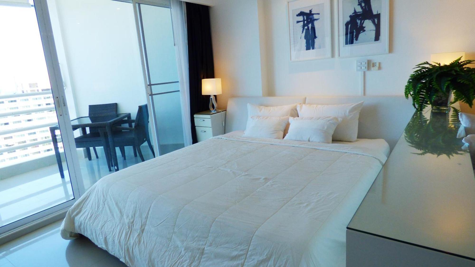 Beautiful Sea View Beach Front Condo Pattaya Εξωτερικό φωτογραφία
