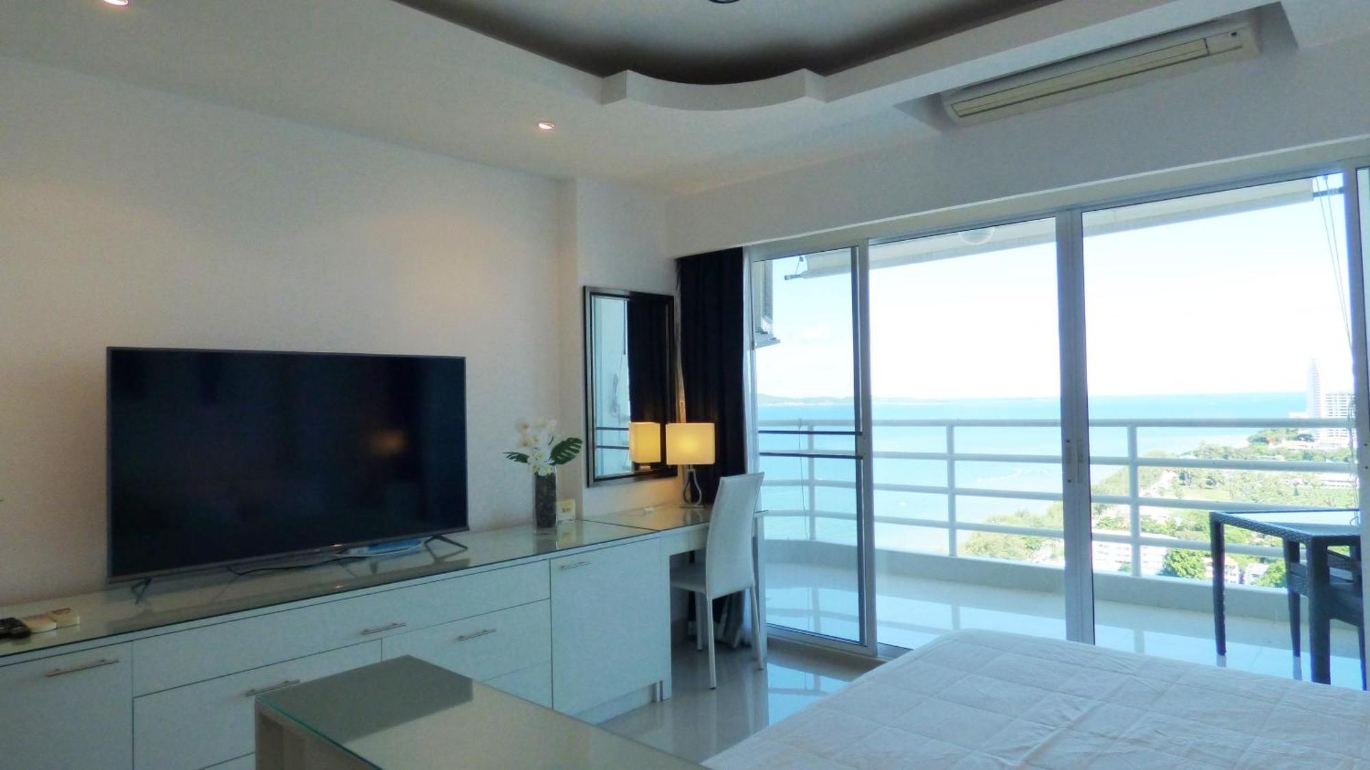 Beautiful Sea View Beach Front Condo Pattaya Εξωτερικό φωτογραφία